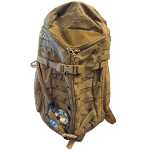 camel back tri zip backpack